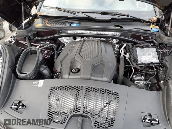 2025 Porsche Macan with VIN WP1AA2A51SLB03550, listed as a Copart auction lot 88043255 with 620 mi miles and Salvage title. Bid and sale history available at DreamBid. Image 12.
