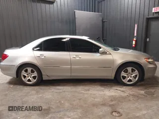 2007 Acura RL Technology with VIN JH4KB16657C004153, listed as a IAAI auction lot 42206466 with 333,860 mi miles and . Bid and sale history available at DreamBid. Image 13.