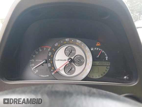 2001 Lexus IS 300/350 z VIN JTHBD182010019964, wystawiony jako IAAI lot #42353494 z przebiegiem 200 294 mil mil oraz . Historia ofert i sprzedaży dostępna na DreamBid. Obrazek 7.