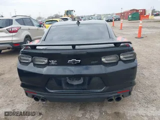 2019 Chevrolet Camaro 1SS with VIN 1G1FE1R73K0141237, listed as a IAAI auction lot 41550025 with 35,477 mi miles. Bid and sale history available at carsss.com. Image 16.