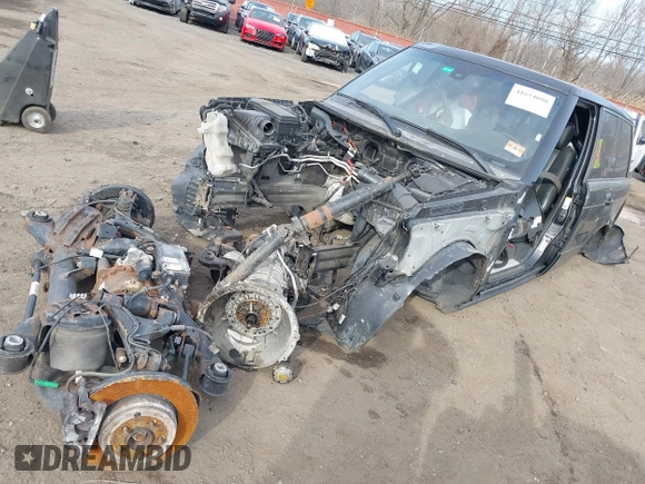 2012 Land Rover Range Rover SC with VIN SALMF1E46CA386903, listed as a IAAI auction lot 41654098 with 210,000 mi miles and . Bid and sale history available at DreamBid. Image 18.