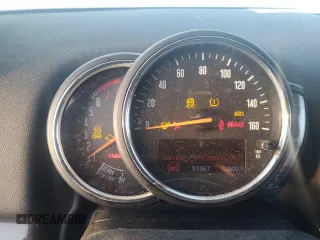 2019 MINI Countryman Cooper z VIN WMZYS7C59K3F45924, wystawiony jako Copart lot #44688395 z przebiegiem 93 967 mil mil oraz Szkoda całkowita • Salvage title. Historia ofert i sprzedaży dostępna na DreamBid. Obrazek 9.