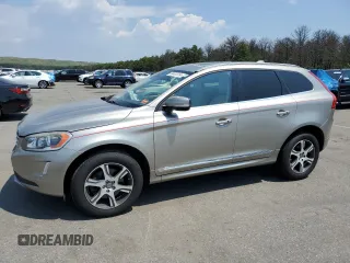 2015 Volvo XC60 z VIN YV4902RD5F2582969, wystawiony jako Copart lot #58407014 z przebiegiem 102 100 mil mil oraz Szkoda całkowita • Salvage title. Historia ofert i sprzedaży dostępna na DreamBid. Obrazek 1.