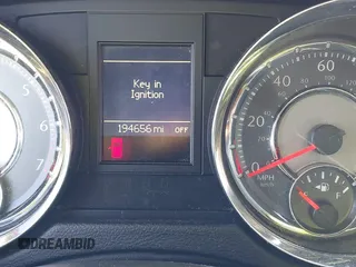 2014 Chrysler Town & Country Touring with VIN 2C4RC1BG5ER343804, listed as a IAAI auction lot 41647481 with 194,656 mi miles. Bid and sale history available at carsss.com. Image 7.