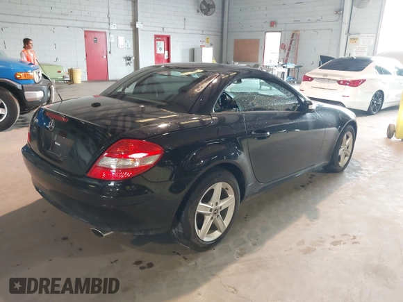 2007 Mercedes-Benz SLK 280 с VIN WDBWK54F07F134240, выставлен на аукционе IAAI как лот 42803703 с пробегом 132 146 миль миль и . История ставок и продаж доступна на DreamBid. Изображение 4.