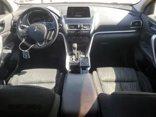 2018 Mitsubishi Eclipse Cross SE z VIN JA4AT5AA7JZ047906, wystawiony jako Copart lot #57755285 z przebiegiem 82 203 mil mil oraz Szkoda całkowita • Salvage title. Historia ofert i sprzedaży dostępna na DreamBid. Obrazek 8.