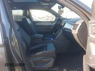 2022 Volkswagen Atlas SE with VIN 1V2JE2CA6NC208457, listed as a IAAI auction lot 40999391 with 40,409 mi miles and . Bid and sale history available at DreamBid. Image 5.