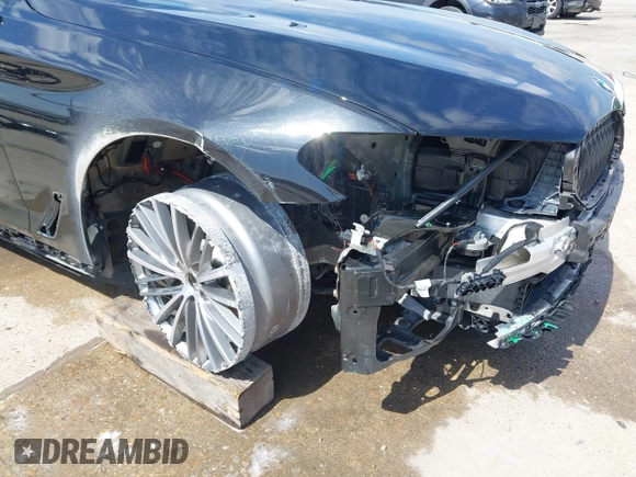 2019 BMW 5 Series 530i with VIN WBAJA5C50KWW02304, listed as a IAAI auction lot 42338536 with 29,049 mi miles and . Bid and sale history available at DreamBid. Image 6.