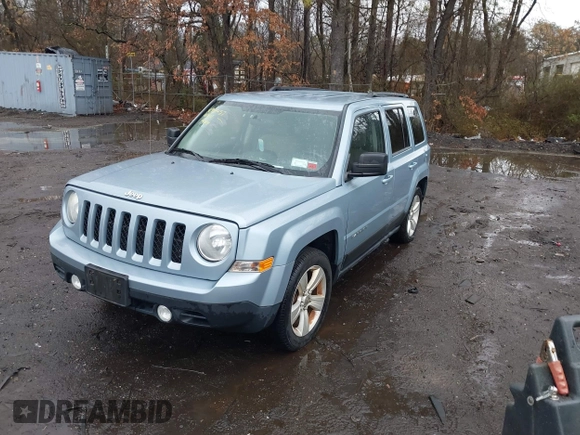 2013 Jeep Patriot Latitude with VIN 1C4NJPFB7DD251536, listed as a IAAI auction lot 41985457 with 165,875 mi miles. Bid and sale history available at carsss.com. Image 2.