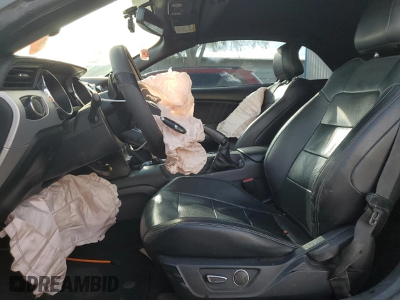 2017 Ford Mustang GT Premium z VIN 1FATP8FF6H5248079, wystawiony jako Copart lot #55159055 z przebiegiem 73 971 mil mil oraz Szkoda całkowita • Salvage title. Historia ofert i sprzedaży dostępna na DreamBid. Obrazek 7.