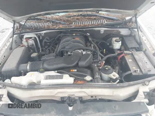 2006 Ford Explorer XLT z VIN 1FMEU73806UB54242, wystawiony jako IAAI lot #42408147 z przebiegiem Nie podano mil oraz . Historia ofert i sprzedaży dostępna na DreamBid. Obrazek 10.