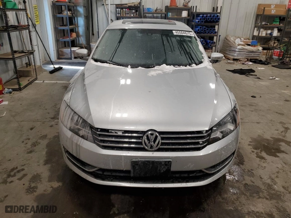 2014 Volkswagen Passat SE with VIN 1VWBP7A3XEC001570, listed as a Copart auction lot 45504675 with 139,112 mi miles and Clean Title. Bid and sale history available at carsss.com. Image 5.