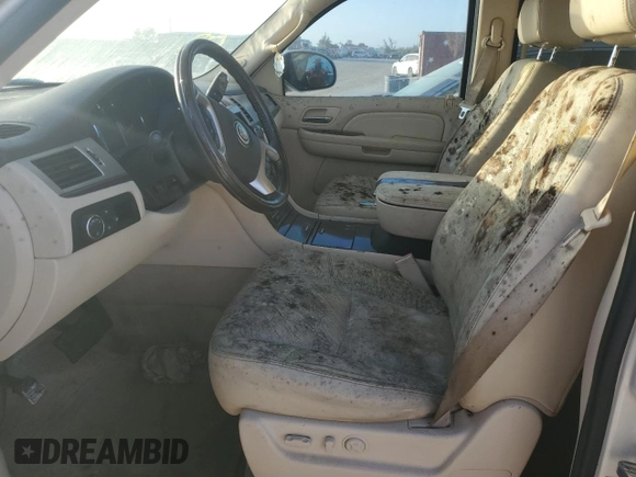 2007 Cadillac Escalade z VIN 1GYFK63887R159583, wystawiony jako Copart lot #77258794 z przebiegiem Nie podano mil oraz Nie do naprawy. Historia ofert i sprzedaży dostępna na DreamBid. Obrazek 7.