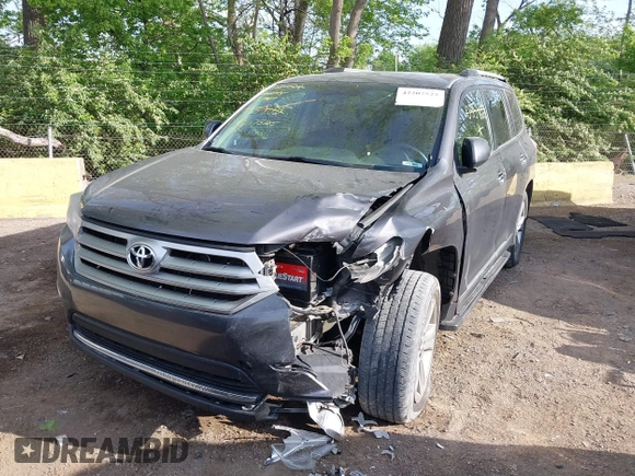 2011 Toyota Highlander Limited with VIN 5TDDK3EH7BS055802, listed as a IAAI auction lot 42207525 with 146,827 mi miles and . Bid and sale history available at DreamBid. Image 17.
