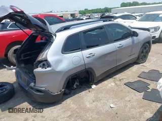 2018 Jeep Cherokee Latitude с VIN 1C4PJLCB7JD542457, выставлен на аукционе IAAI как лот 42336697 с пробегом 73 714 миль миль и . История ставок и продаж доступна на DreamBid. Изображение 4.