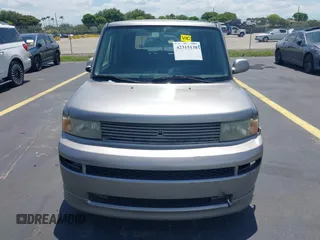 2006 Scion xB z VIN JTLKT324264122365, wystawiony jako IAAI lot #42315138 z przebiegiem 294 826 mil mil oraz . Historia ofert i sprzedaży dostępna na DreamBid. Obrazek 12.