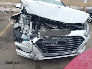 2018 Hyundai Sonata SE z VIN 5NPE24AFXJH698843, wystawiony jako IAAI lot #41851524 z przebiegiem 100 811 mil mil oraz . Historia ofert i sprzedaży dostępna na DreamBid. Obrazek 6.