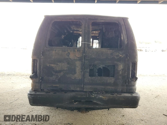 2012 Ford Econoline Cargo z VIN 1FTSE3ES5CDA07013, wystawiony jako Copart lot #84464854 z przebiegiem Nie podano mil oraz Nie do naprawy • Non repairable. Historia ofert i sprzedaży dostępna na DreamBid. Obrazek 6.