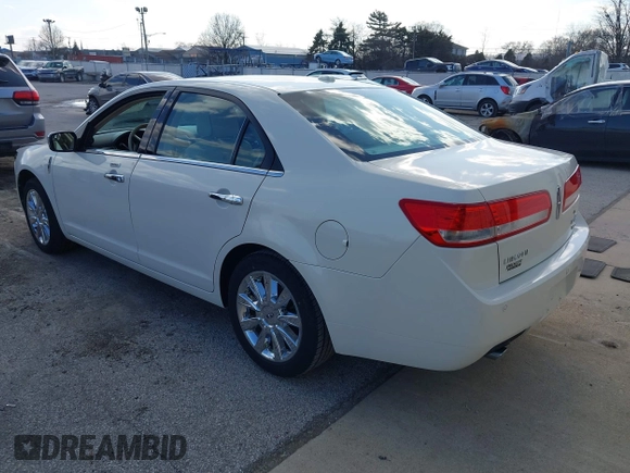 2012 Lincoln MKZ with VIN 3LNHL2JC4CR831614, listed as a IAAI auction lot 41883378 with 92,819 mi miles. Bid and sale history available at carsss.com. Image 3.