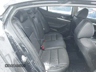 2017 Nissan Maxima SV with VIN 1N4AA6AP5HC418537, listed as a IAAI auction lot 41260140 with 56,140 mi miles. Bid and sale history available at carsss.com. Image 8.