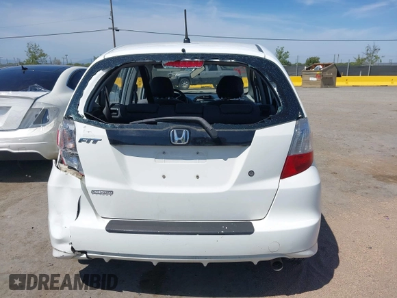 2009 Honda Fit z VIN JHMGE88239S045275, wystawiony jako IAAI lot #42142589 z przebiegiem 145 964 mil mil oraz . Historia ofert i sprzedaży dostępna na DreamBid. Obrazek 16.