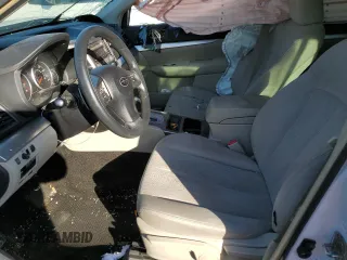 2014 Subaru Outback 2.5i with VIN 4S4BRCAC0E3301264, listed as a Copart auction lot 41236254 with 131,919 mi miles and Salvage title. Bid and sale history available at DreamBid. Image 7.