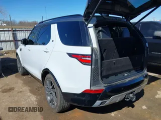 2017 Land Rover Discovery HSE Luxury with VIN SALRHBBV2HA037084, listed as a IAAI auction lot 41669255 with 136,651 mi miles and . Bid and sale history available at DreamBid. Image 3.