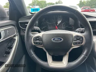 2023 Ford Explorer XLT with VIN 1FMSK8DH3PGB14248, listed as a IAAI auction lot 42842415 with 32,092 mi miles and . Bid and sale history available at DreamBid. Image 10.