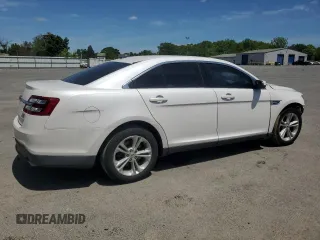 2015 Ford Taurus SEL z VIN 1FAHP2E82FG108442, wystawiony jako Copart lot #57790515 z przebiegiem 116 834 mil mil oraz Szkoda całkowita • Salvage title. Historia ofert i sprzedaży dostępna na DreamBid. Obrazek 3.