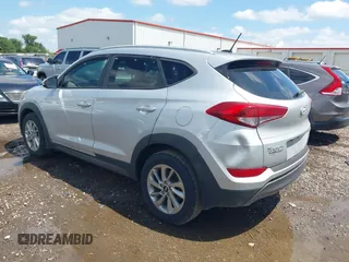 2016 Hyundai Tucson Sport with VIN KM8J33A25GU233478, listed as a IAAI auction lot 42109517 with 81,039 mi miles. Bid and sale history available at carsss.com. Image 3.