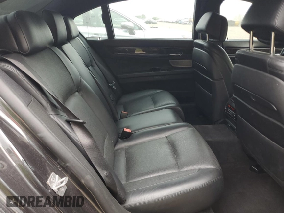 2013 BMW 7 Series 750Li xDrive с VIN WBAYF8C50DDE59437, выставлен на аукционе Copart как лот 60775835 с пробегом 141 531 миль миль и Чистый • Clean title. История ставок и продаж доступна на DreamBid. Изображение 10.