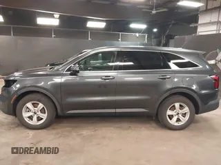 2022 Kia Sorento LX with VIN 5XYRG4LC5NG125979, listed as a IAAI auction lot 41790629 with 44,294 mi miles. Bid and sale history available at carsss.com. Image 15.
