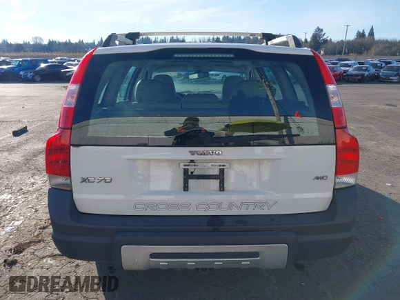2007 Volvo XC70 with VIN YV4SZ592671266706, listed as a IAAI auction lot 41266347 with 174,191 mi miles. Bid and sale history available at carsss.com. Image 16.