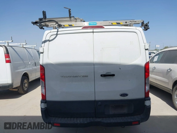 2019 Ford Transit с VIN 1FTYR1YM5KKA63379, выставлен на аукционе IAAI как лот 41817487 с пробегом 106 573 миль миль и . История ставок и продаж доступна на DreamBid. Изображение 17.