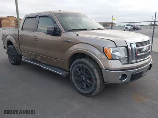 2013 Ford F-150 XL with VIN 1FTFW1CTXDKD79393, listed as a IAAI auction lot 41886912 with 204,111 mi miles. Bid and sale history available at carsss.com. Image 1.