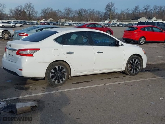 2015 Nissan Sentra S with VIN 3N1AB7APXFY333777, listed as a IAAI auction lot 41687222 with NaN miles. Bid and sale history available at carsss.com. Image 4.