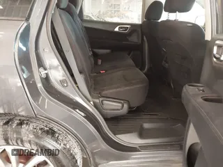 2013 Nissan Pathfinder SV with VIN 5N1AR2MMXDC611964, listed as a IAAI auction lot 41011430 with 207,409 mi miles. Bid and sale history available at carsss.com. Image 8.