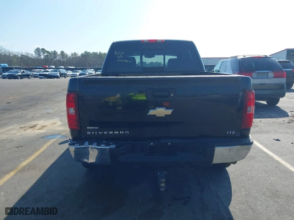 2009 Chevrolet Silverado 1500 LTZ with VIN 3GCEK33389G167139, listed as a IAAI auction lot 41490632 with 221,604 mi miles. Bid and sale history available at carsss.com. Image 16.