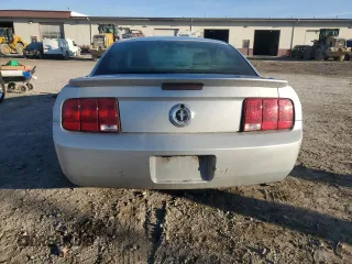 2007 Ford Mustang Deluxe with VIN 1ZVFT80N375334190, listed as a Copart auction lot 47015505 with 5,595 mi miles and Clean Title. Bid and sale history available at carsss.com. Image 6.