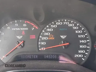 2001 Chevrolet Corvette z VIN 1G1YY32G815108998, wystawiony jako IAAI lot #42223061 z przebiegiem 148 208 mil mil oraz . Historia ofert i sprzedaży dostępna na DreamBid. Obrazek 7.