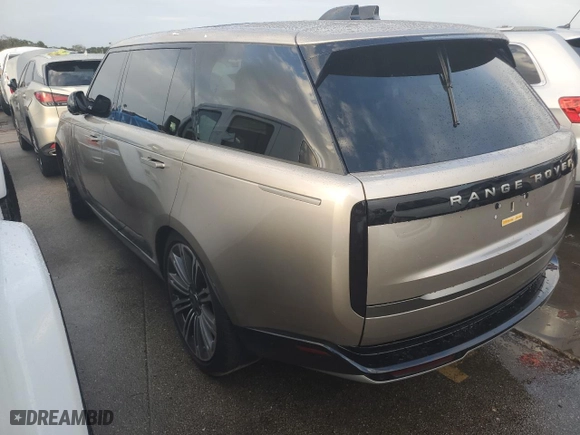 2024 Land Rover Range Rover SE with VIN SALKPBE98RA208571, listed as a Copart auction lot 73649364 with 0 mi miles and Non Repairable. Bid and sale history available at carsss.com. Image 2.