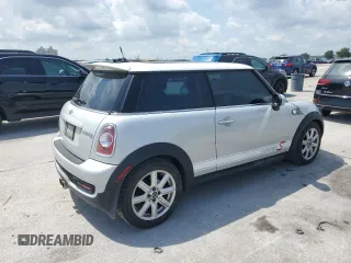 2011 MINI Hardtop S with VIN WMWSV3C53BTY25192, listed as a Copart auction lot 59100785 with Not provided miles and Salvage title. Bid and sale history available at DreamBid. Image 3.