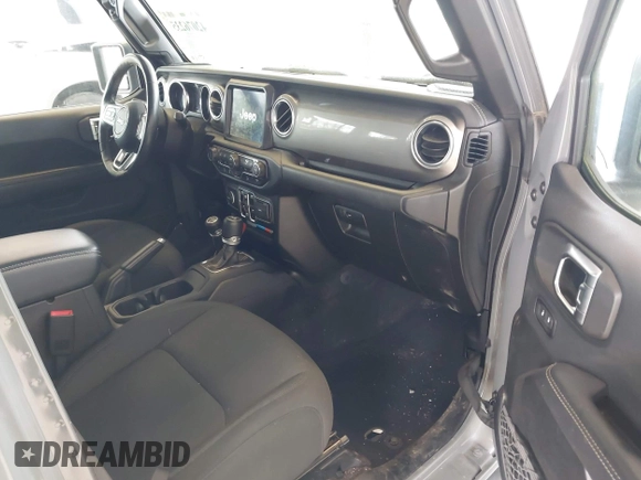 2019 Jeep Wrangler Unlimited Sahara with VIN 1C4HJXEN0KW540591, listed as a IAAI auction lot 42076235 with 41,016 mi miles and . Bid and sale history available at DreamBid. Image 5.