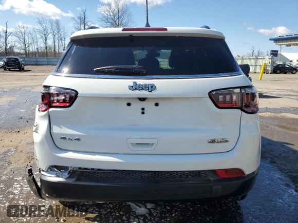 2024 Jeep Compass Latitude Lux с VIN 3C4NJDFN1RT593929, выставлен на аукционе Copart как лот 53492725 с пробегом 14 033 миль миль и Списание • Salvage title. История ставок и продаж доступна на DreamBid. Изображение 6.