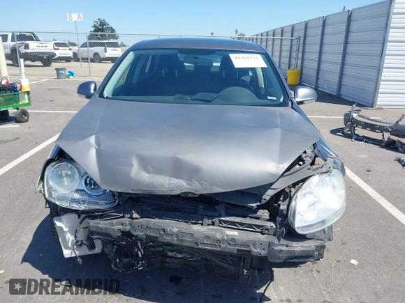 2010 Volkswagen Jetta Limited Edition with VIN 3VWRZ7AJ8AM107256, listed as a IAAI auction lot 42361571 with 110,548 mi miles and . Bid and sale history available at DreamBid. Image 13.
