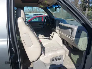 2002 Chevrolet Suburban LS with VIN 1GNFK16Z02J194579, listed as a IAAI auction lot 41753261 with 248,537 mi miles. Bid and sale history available at carsss.com. Image 5.