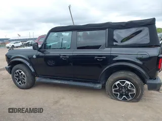 2023 Ford Bronco с VIN 1FMDE5BHXPLA83735, выставлен на аукционе IAAI как лот 42351136 с пробегом 34 737 миль миль и . История ставок и продаж доступна на DreamBid. Изображение 14.
