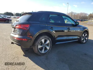 2020 Audi Q5 Premium with VIN WA1ANAFY6L2111793, listed as a Copart auction lot 52373045 with 81,578 mi miles and Salvage Title. Bid and sale history available at carsss.com. Image 3.