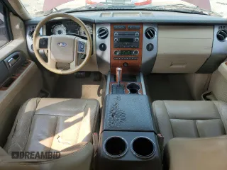 2009 Ford Expedition Eddie Bauer z VIN 1FMFU18599EA71052, wystawiony jako Copart lot #59433165 z przebiegiem 127 632 mil mil oraz Szkoda całkowita • Salvage title. Historia ofert i sprzedaży dostępna na DreamBid. Obrazek 8.