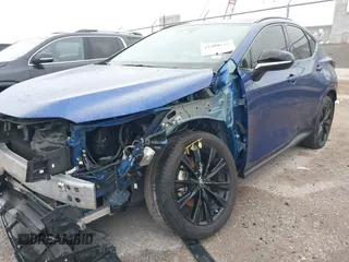 2024 Lexus NX 350 F Sport z VIN 2T2KGCEZXRC038413, wystawiony jako IAAI lot #42408034 z przebiegiem 31 912 mil mil oraz . Historia ofert i sprzedaży dostępna na DreamBid. Obrazek 6.